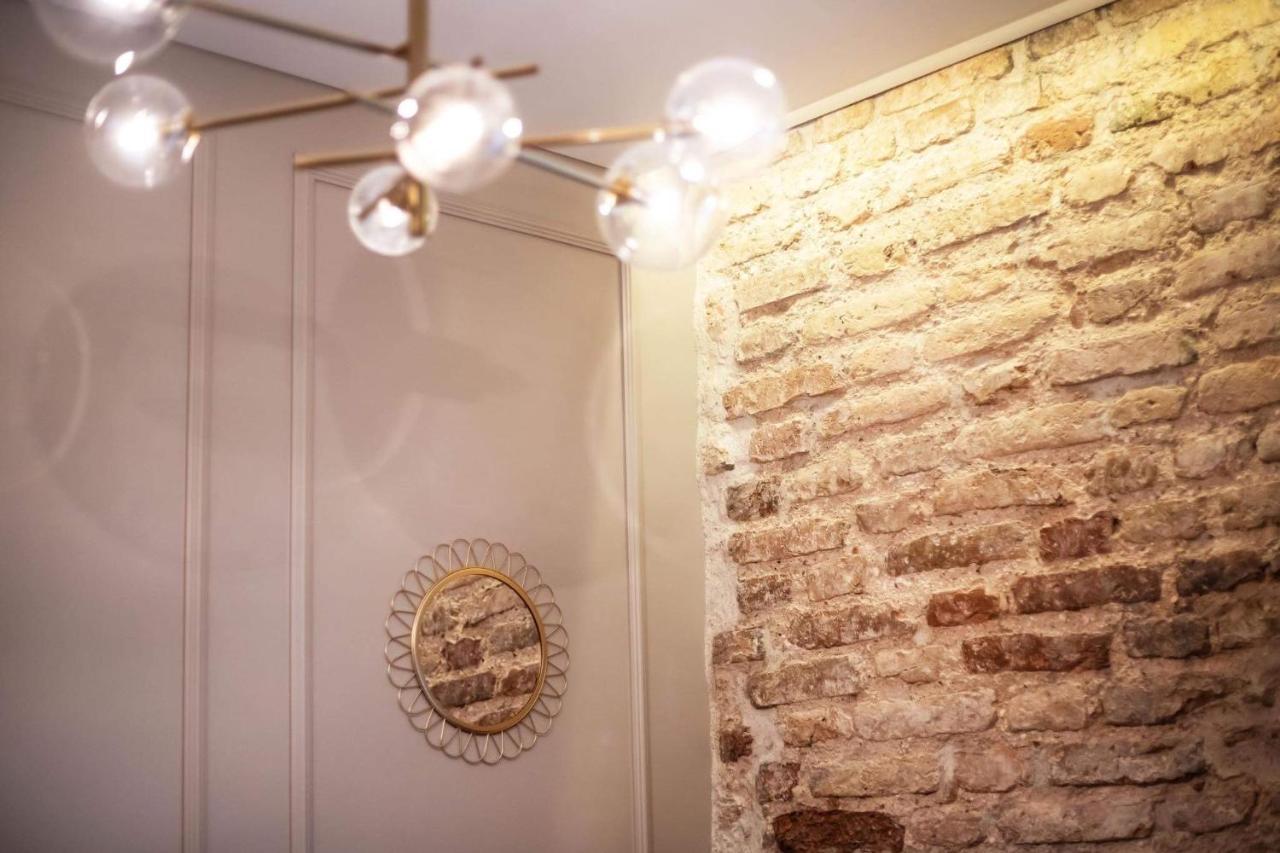 Charming Next To The Church Of St Anne By Reside Baltic Appartement VNO